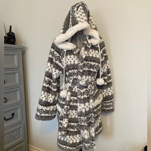 PJ salvage knee length fleece robe EUC barely worn small